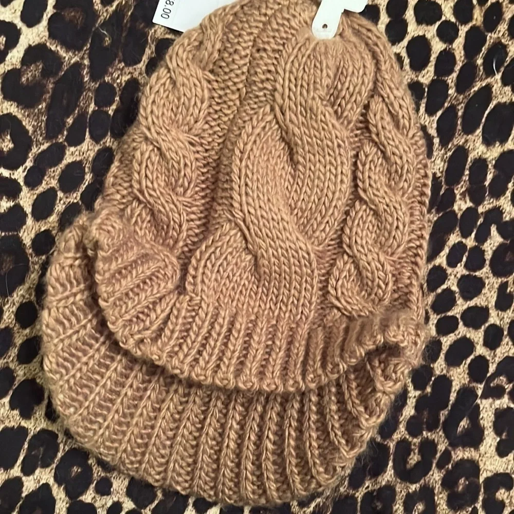 Brand New Michael Kors Cable Knit Winter Beanie Hat w/ Rib Brim Bill Camel